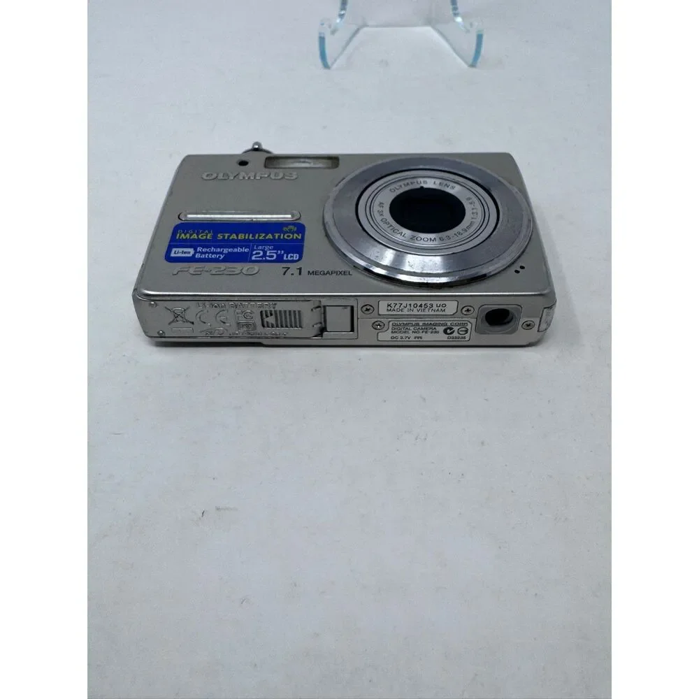 Olympus FE-230 7.1MP Digital Camera - PARTS ONLY